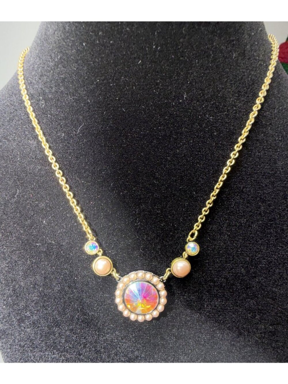 Kurt Geiger Gold-Tone Necklace With Iridescent Pendant & Pearl Accents